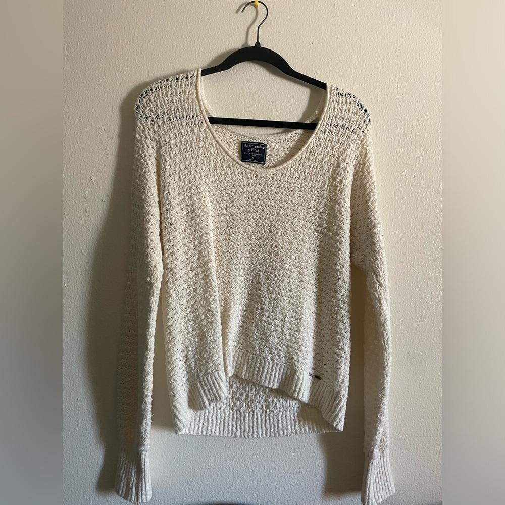 ABERCROMBIE & FITCH White Chunky Knit Sweater
